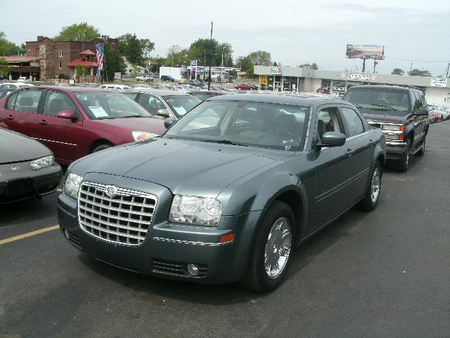 2005 Chrysler 300 for sale