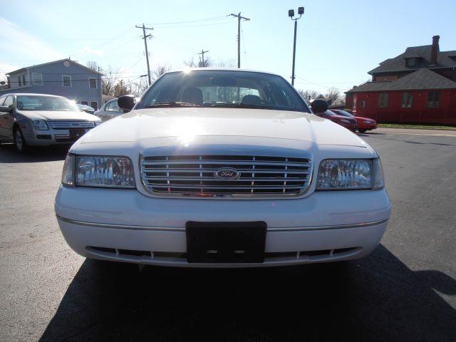 2003 Ford Crown Victoria