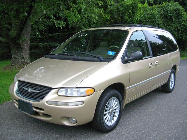 2000 Chrysler Town and Country for sale