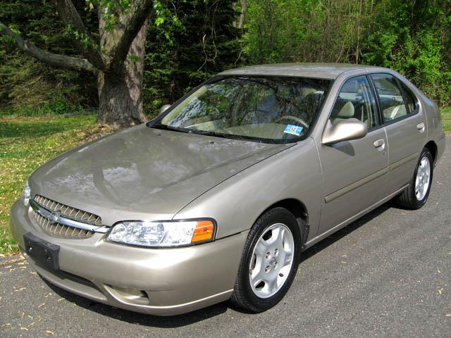 2000 Nissan Altima for sale