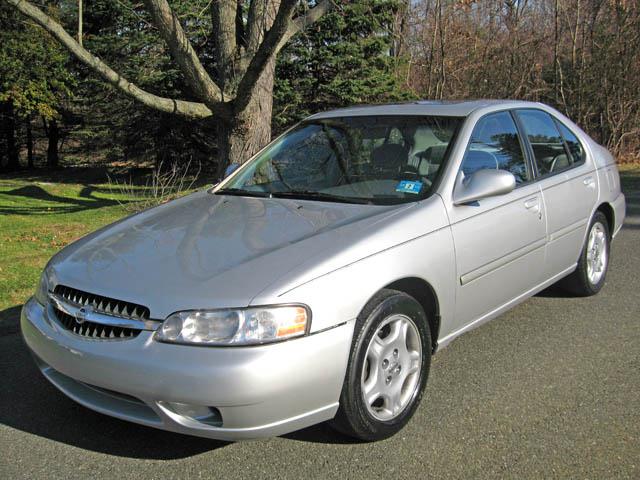 2000 Nissan Altima for sale