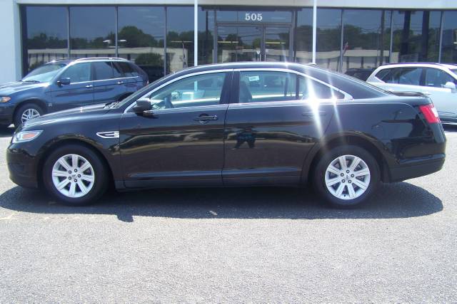 2010 Ford Taurus for sale