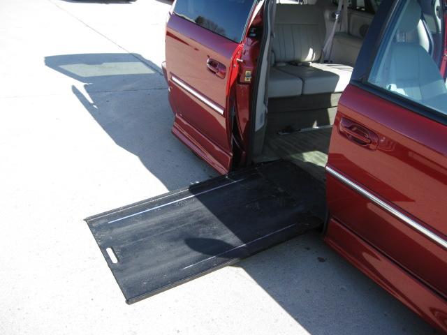 2006 Chrysler Town & Country for sale