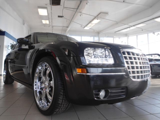 2006 CHRYSLER 300 LIMITED black 35l limited low miles 22 rims leather sun roof heat