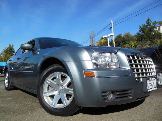 2006 CHRYSLER 300 TOURING-LEATHER blue 4 door 2 wheel drive automatic transmission fog lamps h