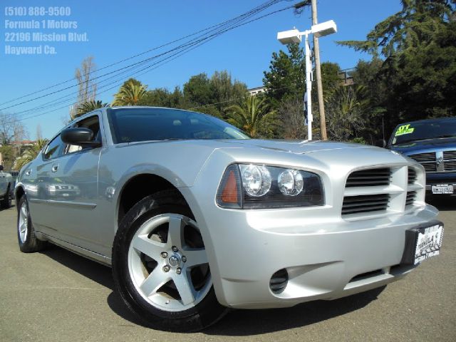 2009 DODGE CHARGER silver v6 automatic very clean inside and out air conditioningalloy wheels