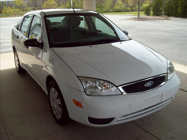 2005 FORD FOCUS ZX4 S, cloud 9 ...