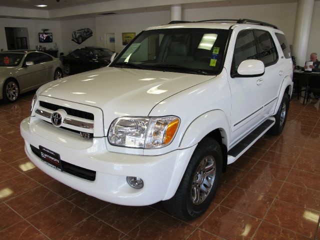 2005 Toyota Sequoia
