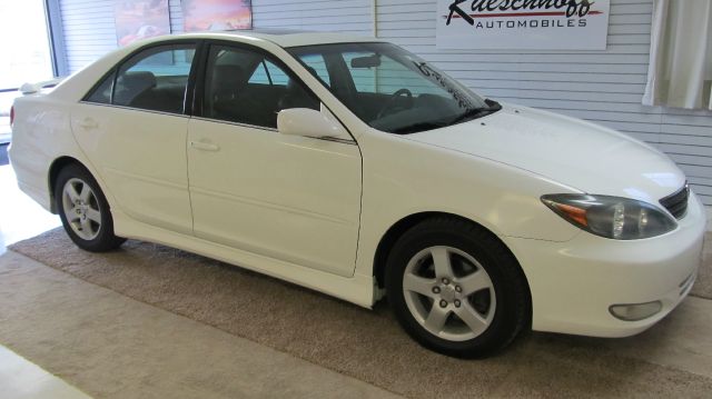 2004 Toyota Camry