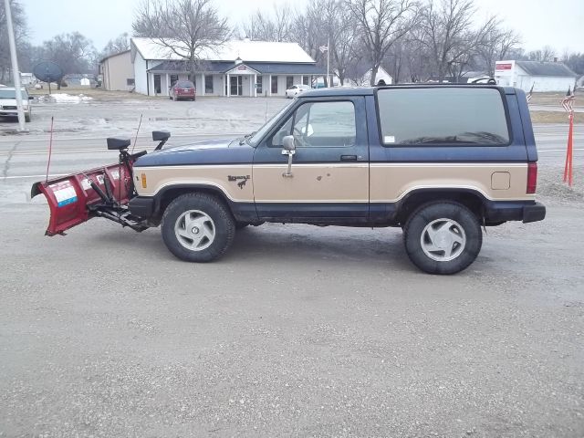 Tothego - 1984 Ford Bronco II_1
