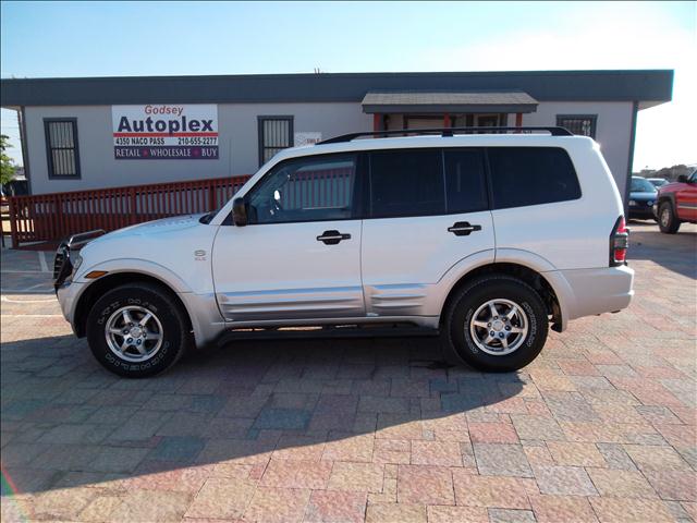 2001 Mitsubishi Montero for sale