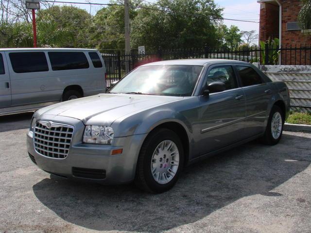 2008 Chrysler 300