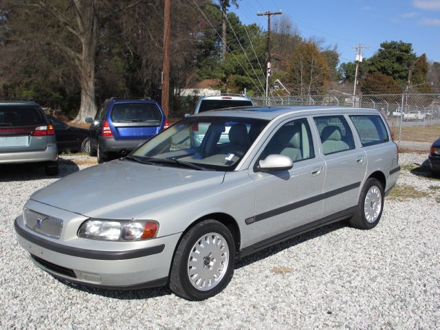 2001 Volvo V70 for sale