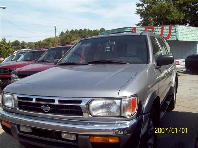 1998 Nissan Pathfinder for sale