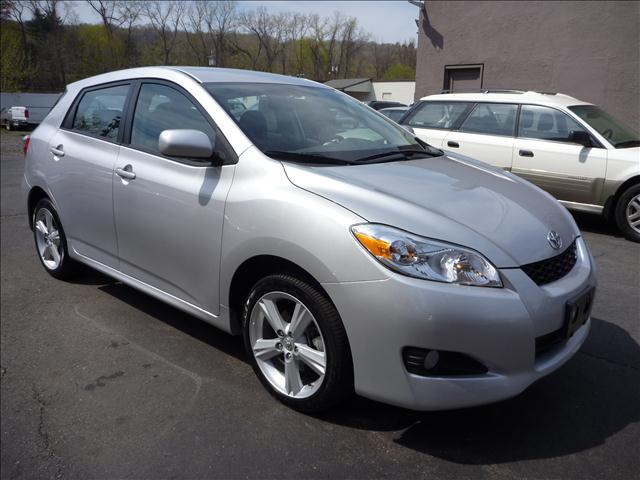 2010 Toyota Matrix for sale