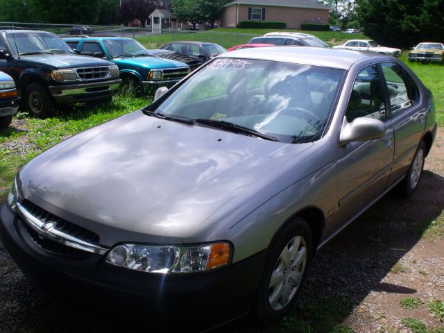 2001 Nissan Altima for sale