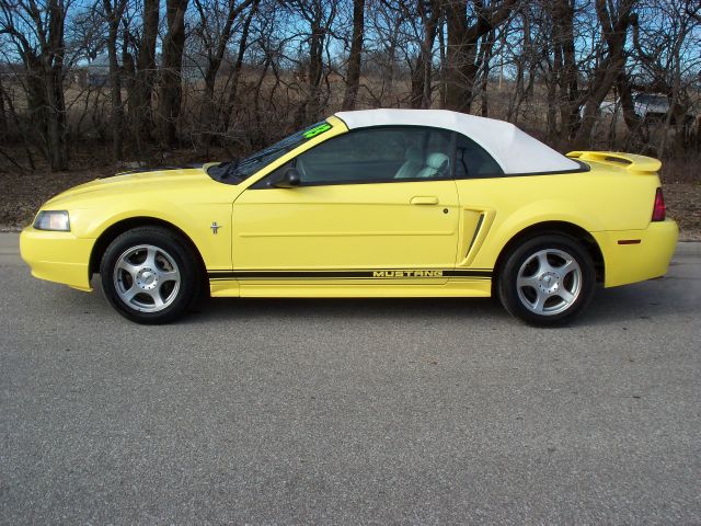 2003 Ford Mustang