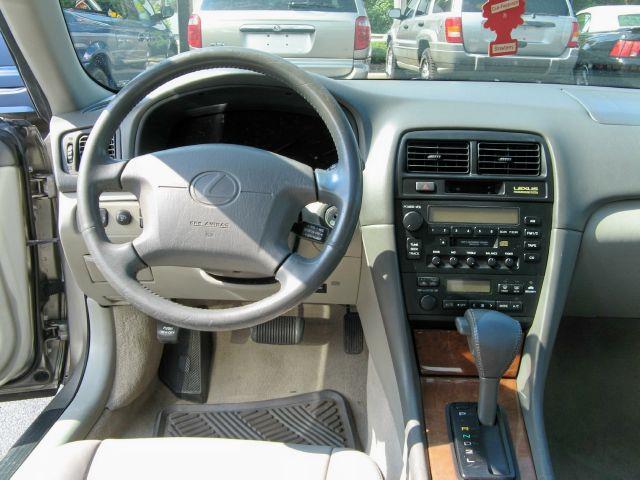 1999 Lexus ES 300