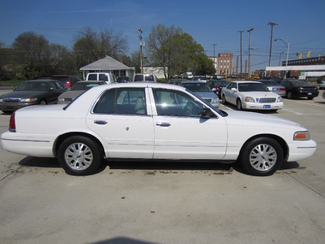 2004 Ford Crown Victoria for sale