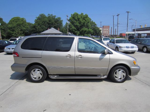 2001 Toyota Sienna for sale