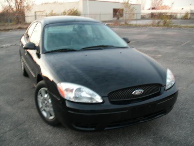 2005 Ford Taurus for sale