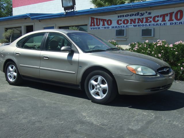 2003 Ford Taurus