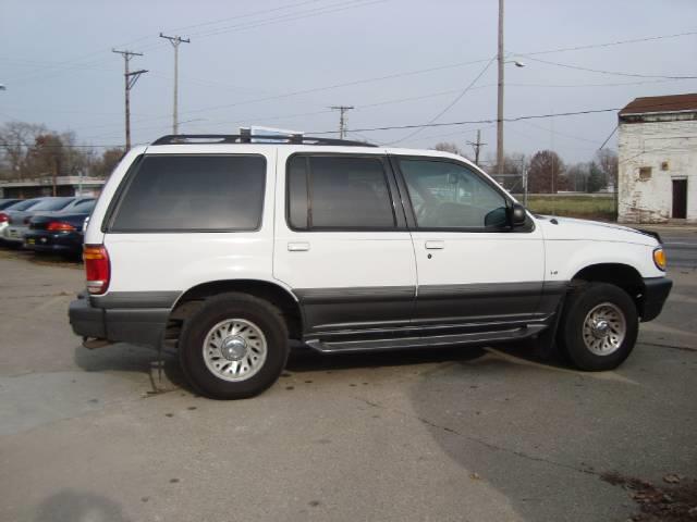 2000 Mercury Mountaineer for sale