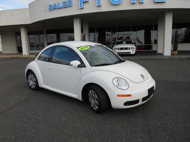 2010 Volkswagen New Beetle