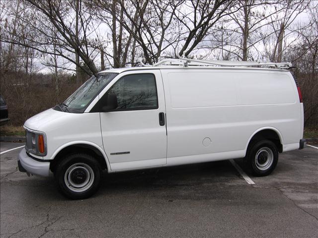 2002 GMC Savana