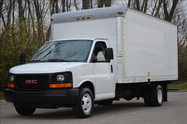 2005 GMC Savana - Crystal Lake, IL
