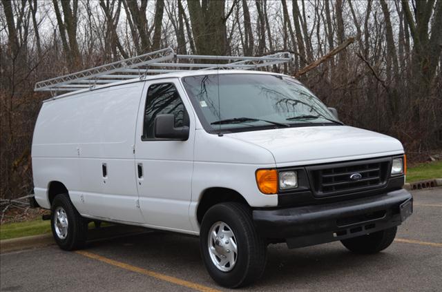 2005 Ford Econoline - Crystal Lake, IL