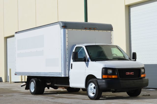2005 GMC Savana - Crystal Lake, IL