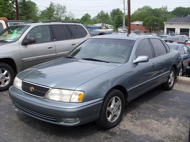 1999 Toyota Avalon for sale