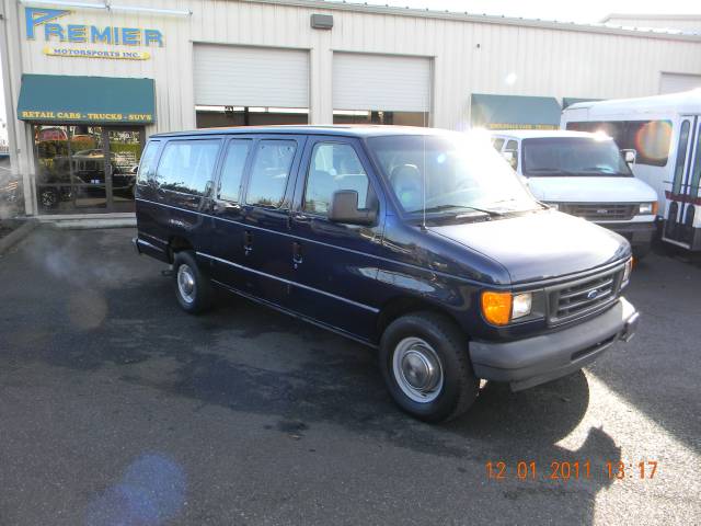 2003 Ford Econoline Wagon for sale