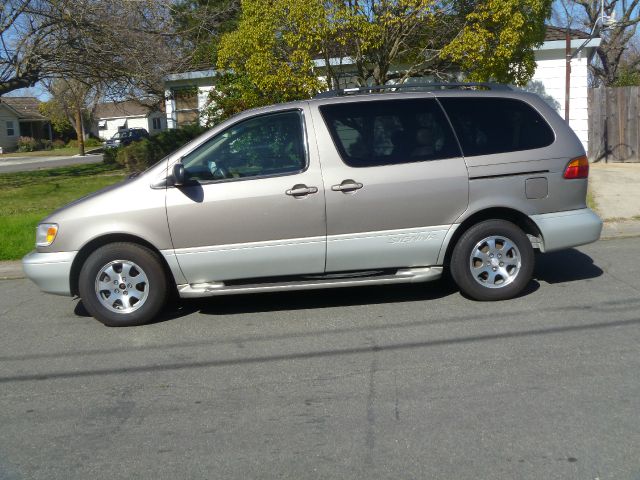 1998 Toyota Sienna