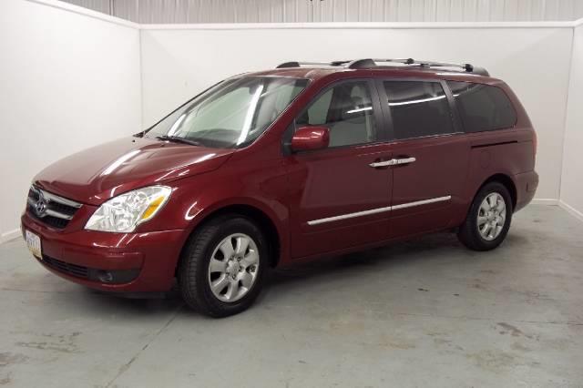 2007 Hyundai Entourage