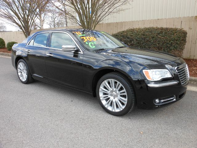 2011 Chrysler 300C