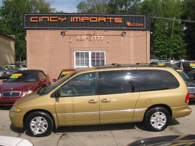 1998 Chrysler Town & Country for sale