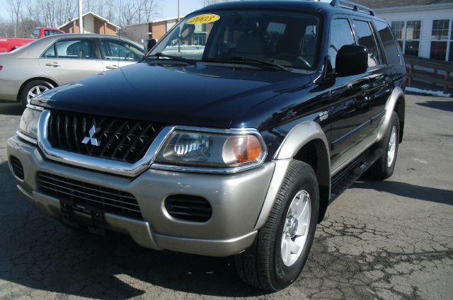 2003 Mitsubishi Montero Sport
