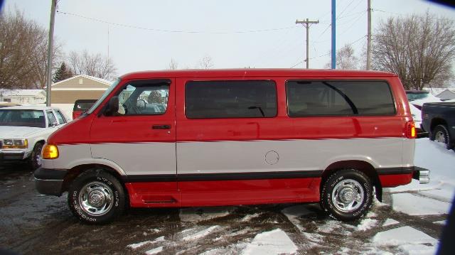 1998 Dodge Ram Wagon for sale