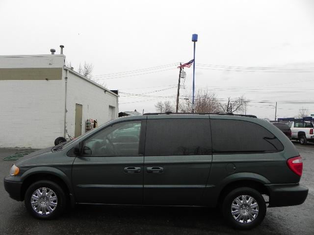 2002 Chrysler Town & Country for sale