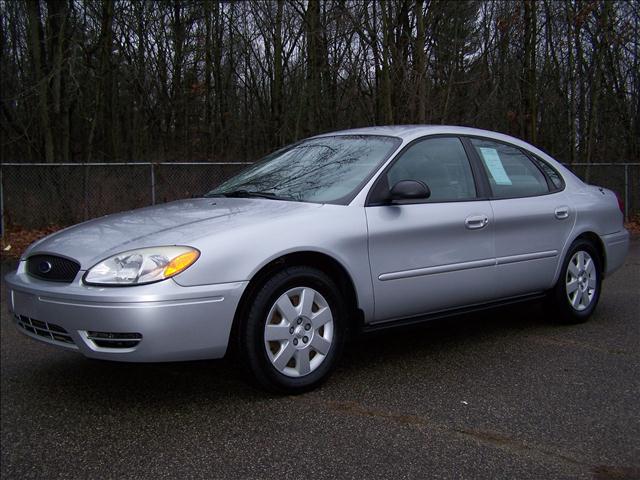 2005 Ford Taurus