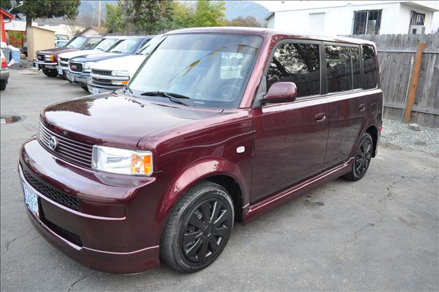 2005 Scion xB