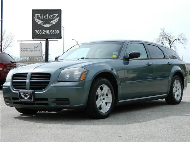 2005 Dodge Magnum for sale