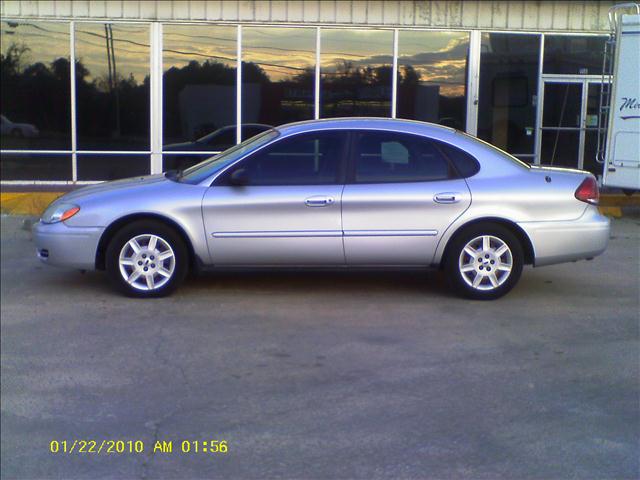 2004 Ford Taurus for sale