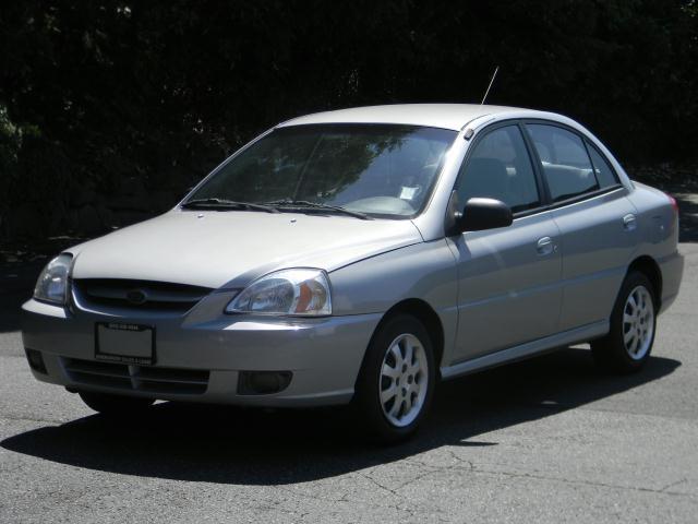 2003 Kia Rio for sale