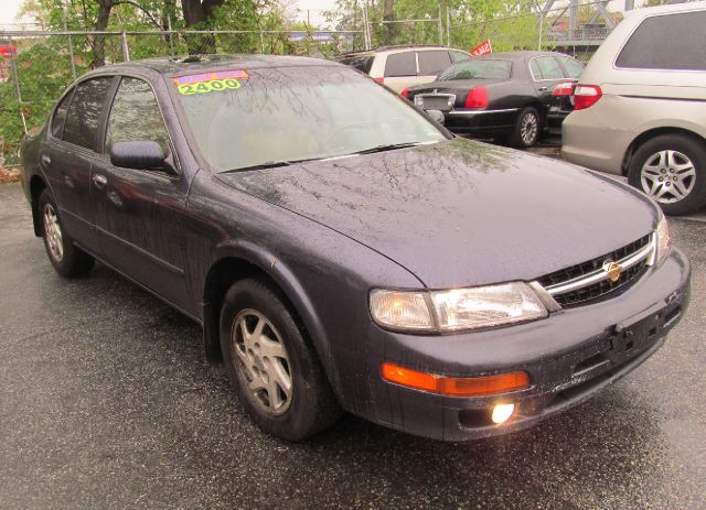 1998 Nissan Maxima