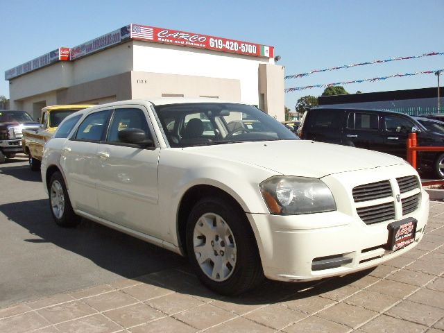2005 Dodge Magnum for sale