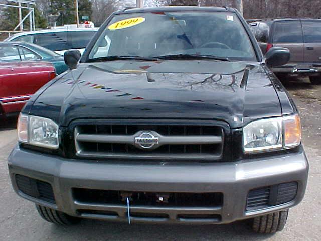 1999 Nissan Pathfinder for sale