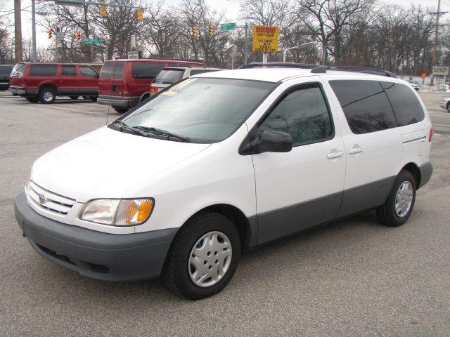 2001 Toyota Sienna for sale